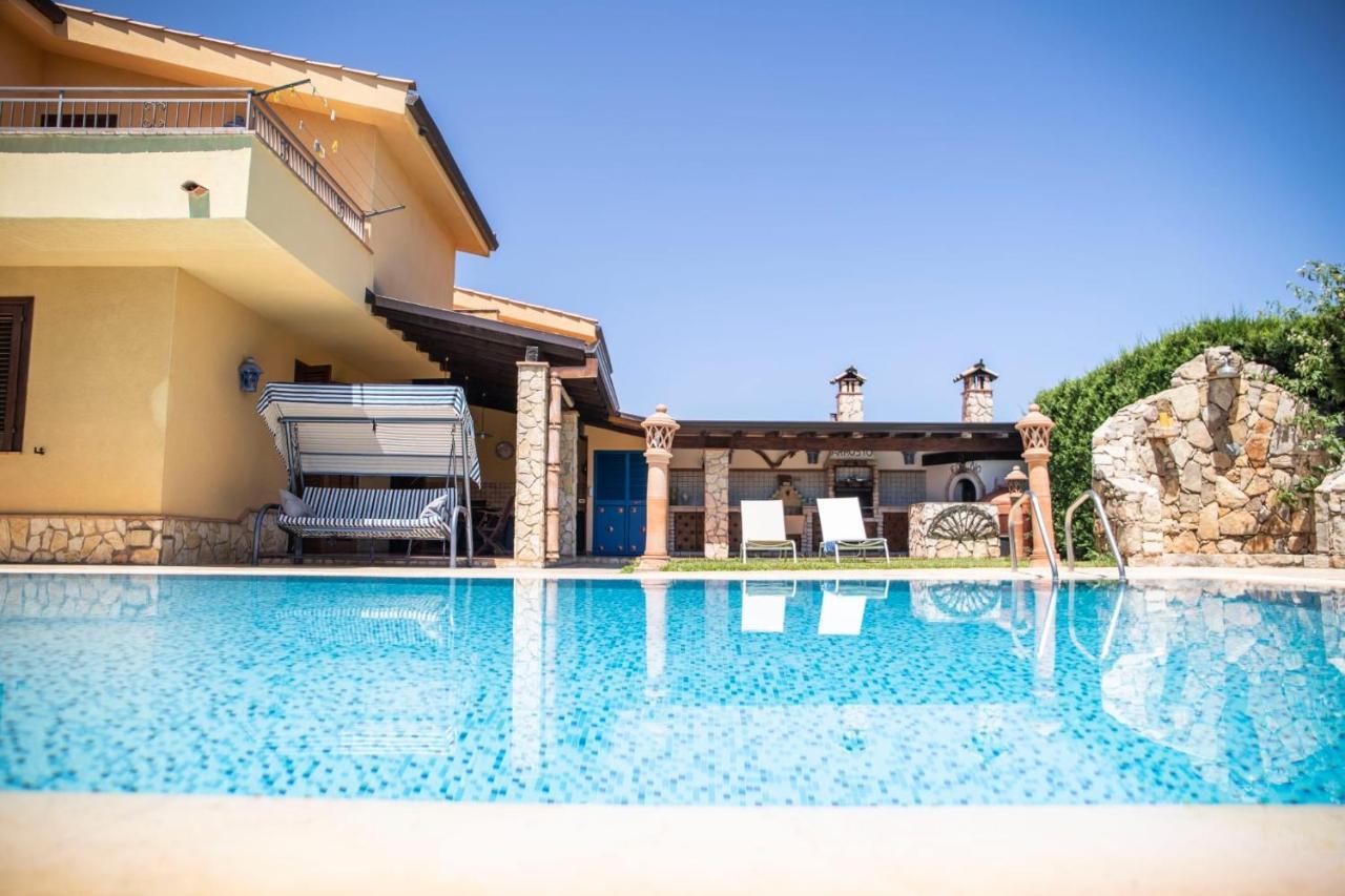 Dimora Fanale, Villa Esclusiva Con Piscina Privata - Fanale Rentals Алтавила Миличиа Екстериор снимка